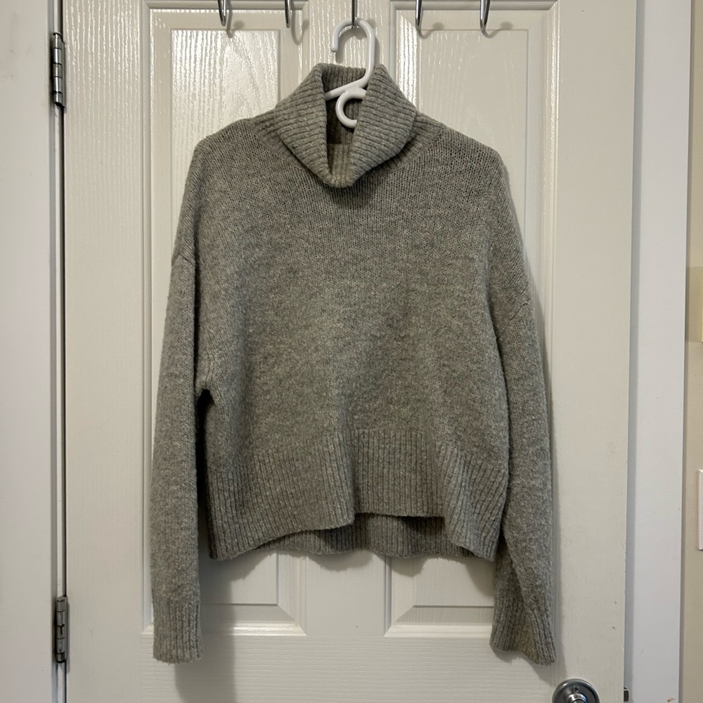 H&M chunky turtleneck sweater